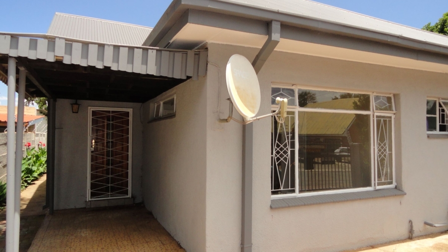 To Let 1 Bedroom Property for Rent in Potchefstroom North West